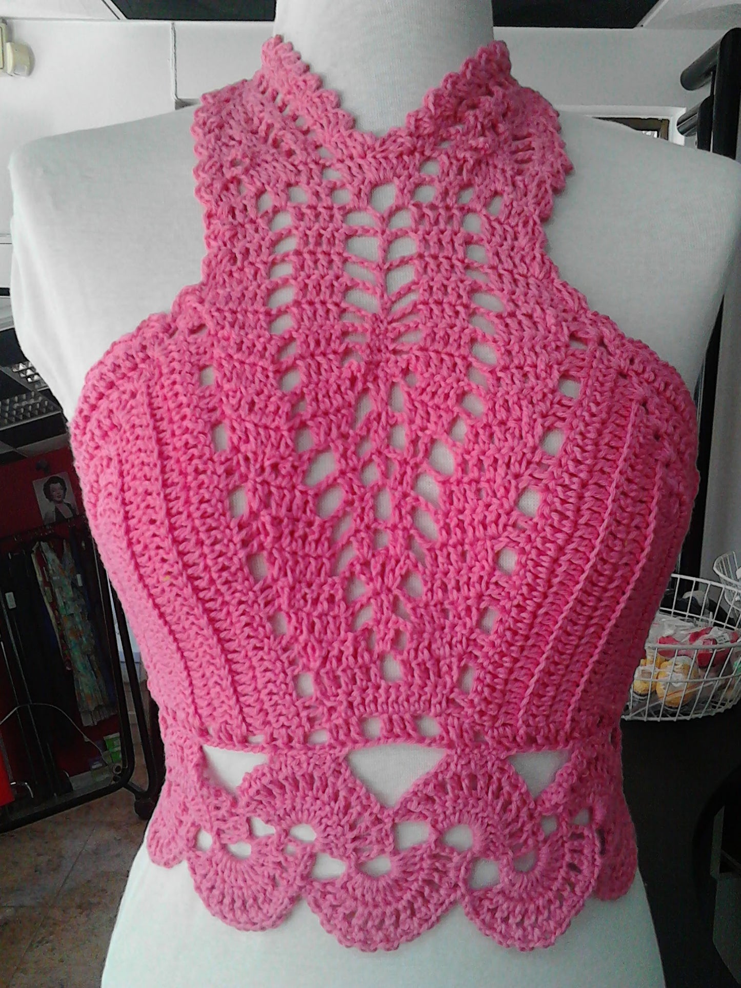 Top Crochet Halter Rosa — Feito à Mão