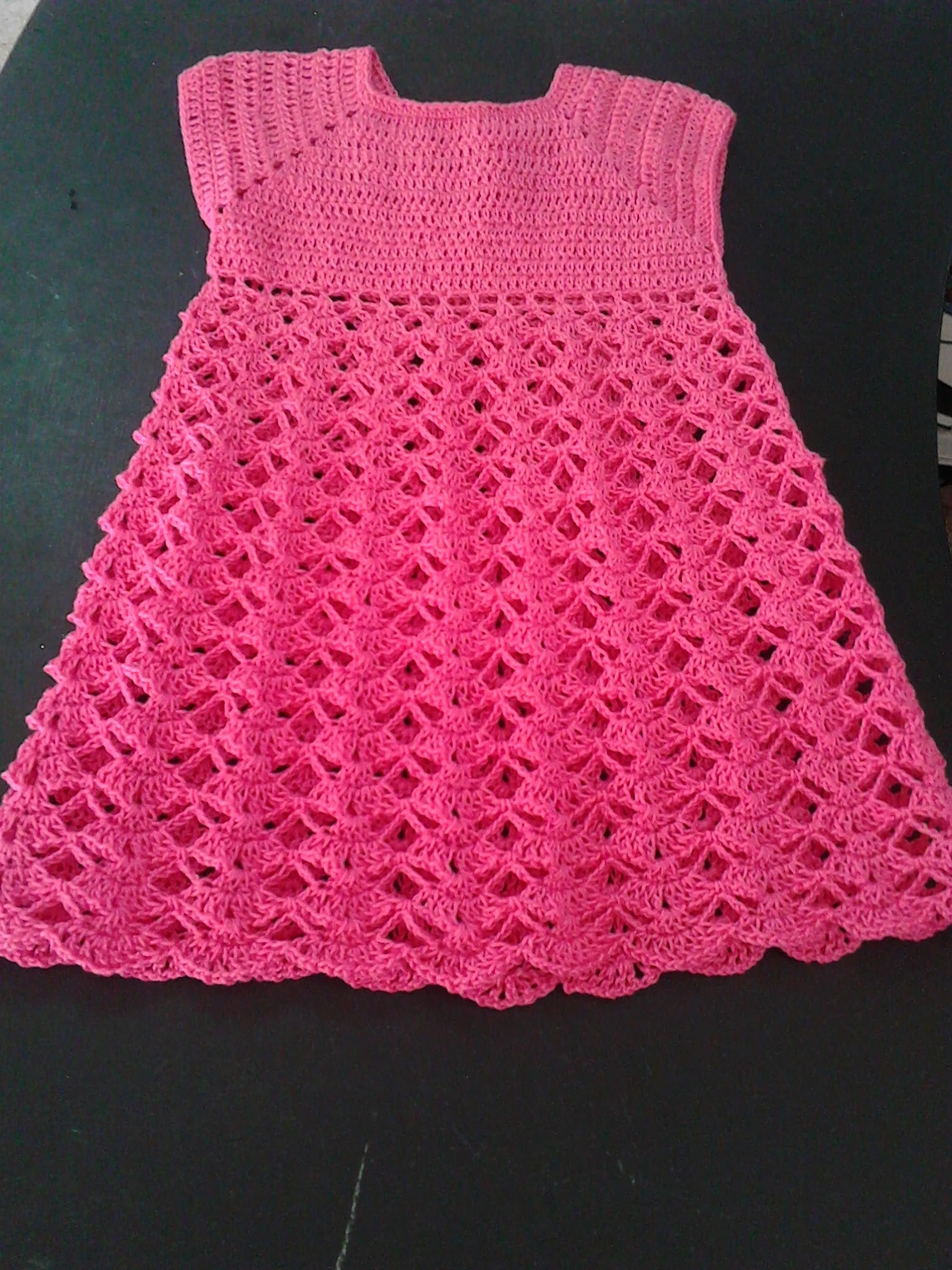 Vestido de Crochet Fúcsia para Bebé